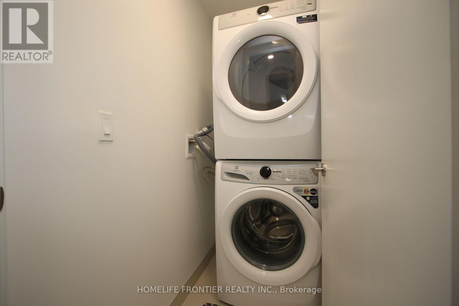 1009 - 7950 Bathurst Street, Vaughan, Ontario  L4J 0L4 - Photo 11 - N12475623