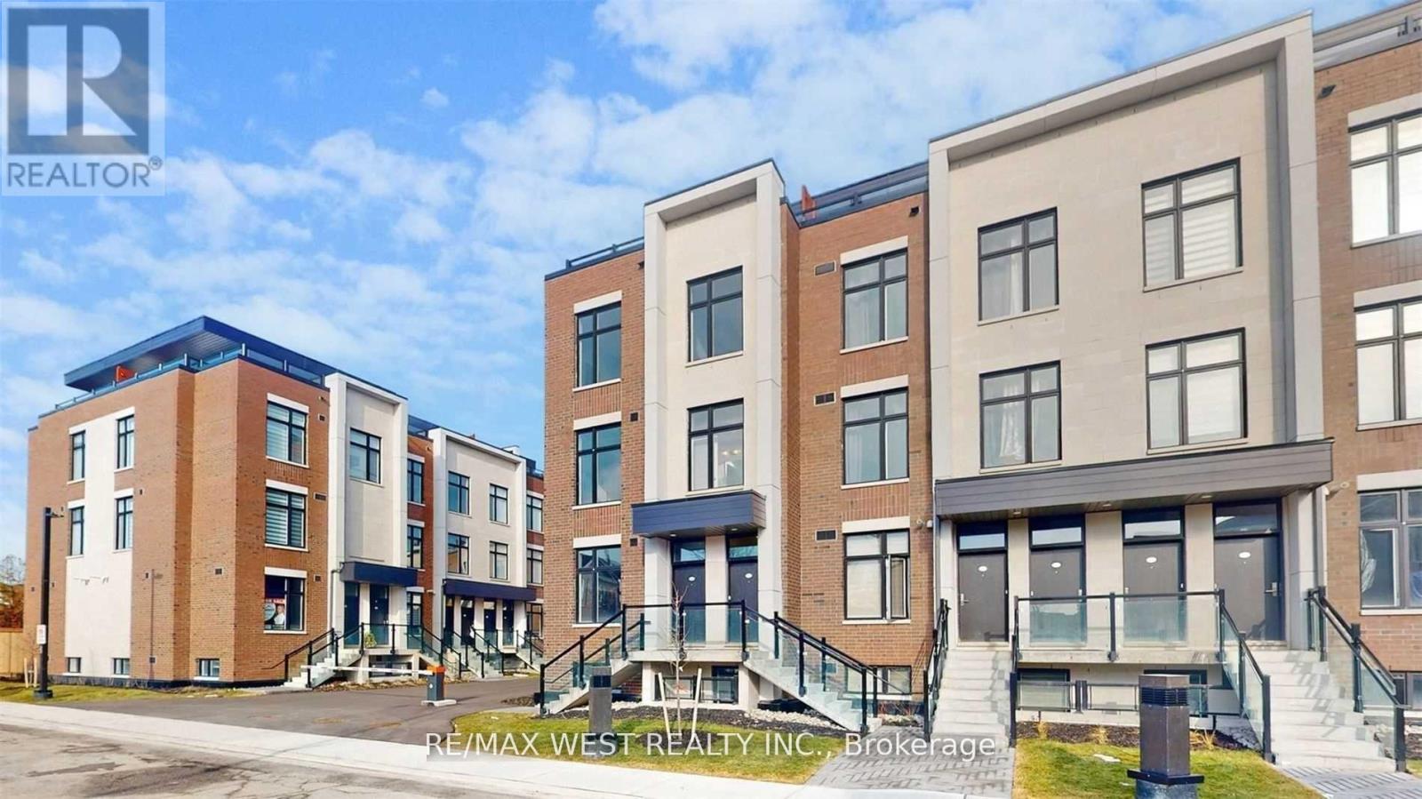 223 - 9570 Islington Avenue, Vaughan (Sonoma Heights), Ontario  L4L 1A7 - Photo 1 - N12475723
