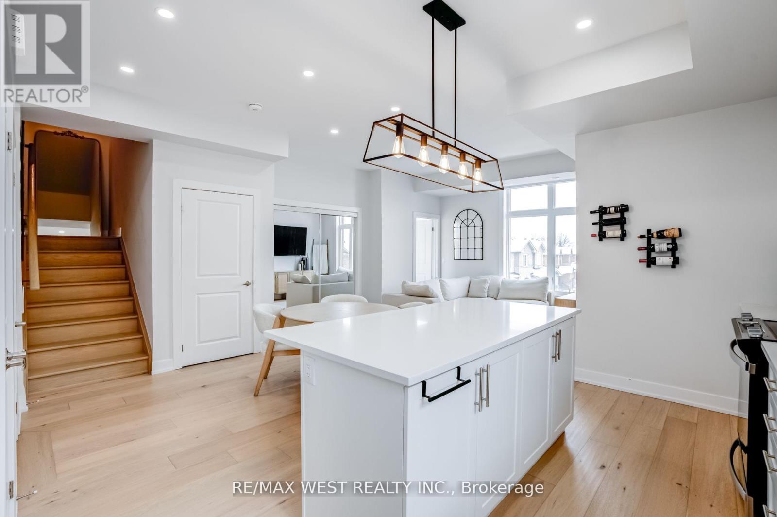 223 - 9570 Islington Avenue, Vaughan (Sonoma Heights), Ontario  L4L 1A7 - Photo 12 - N12475723