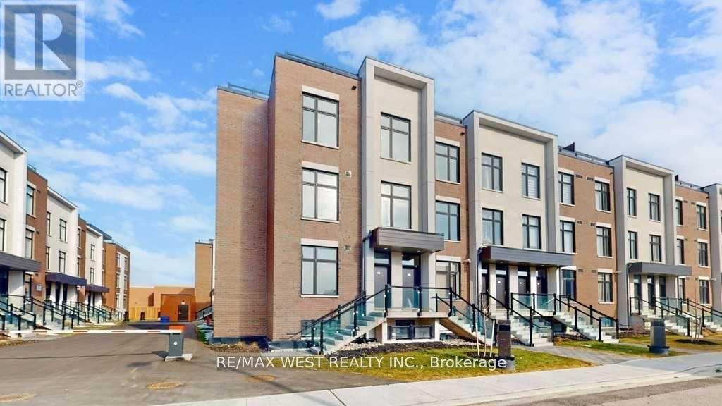 223 - 9570 Islington Avenue, Vaughan (Sonoma Heights), Ontario  L4L 1A7 - Photo 2 - N12475723