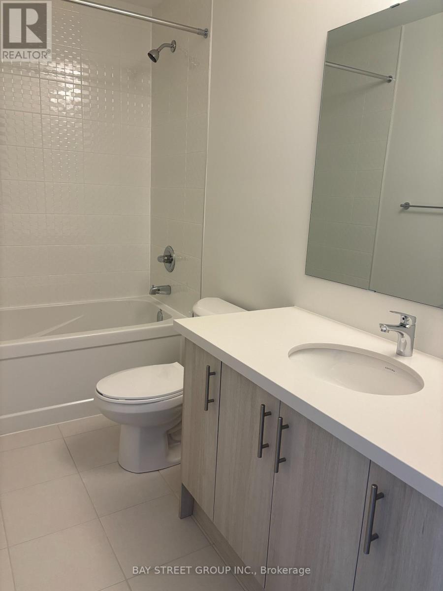 61 York Downs Boulevard, Markham, Ontario  L6C 3M6 - Photo 13 - N12475752