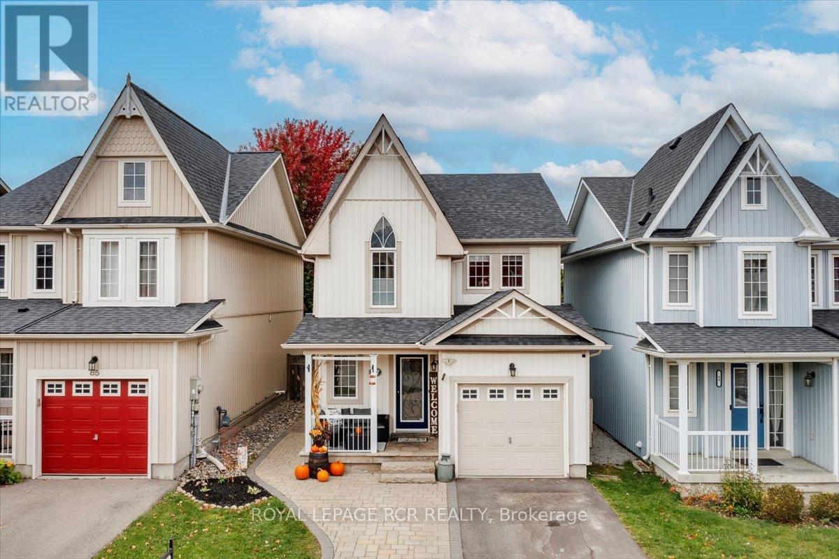 87 Margaret Graham Crescent, East Gwillimbury (Mt Albert), Ontario  L0G 1M0 - Photo 2 - N12475796