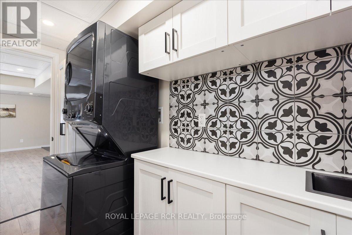 87 Margaret Graham Crescent, East Gwillimbury (Mt Albert), Ontario  L0G 1M0 - Photo 25 - N12475796