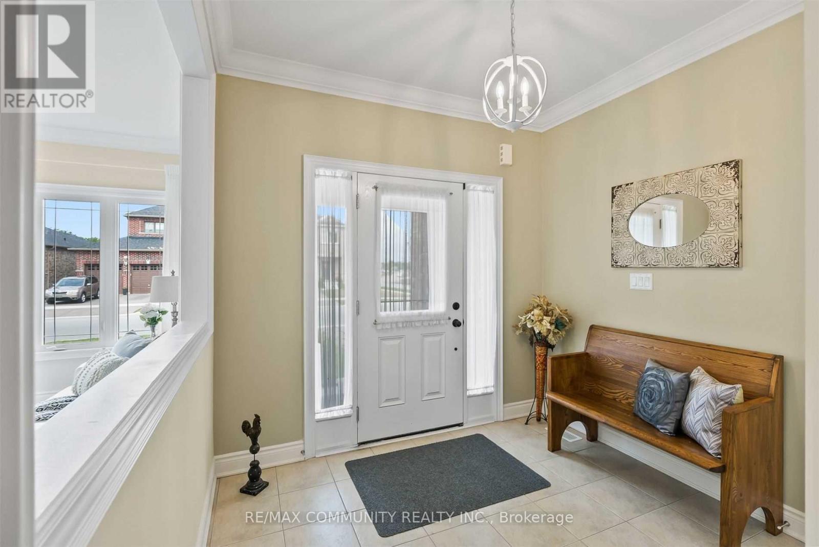 5 Pollock Avenue, Brock, Ontario  L0K 1A0 - Photo 2 - N12475803