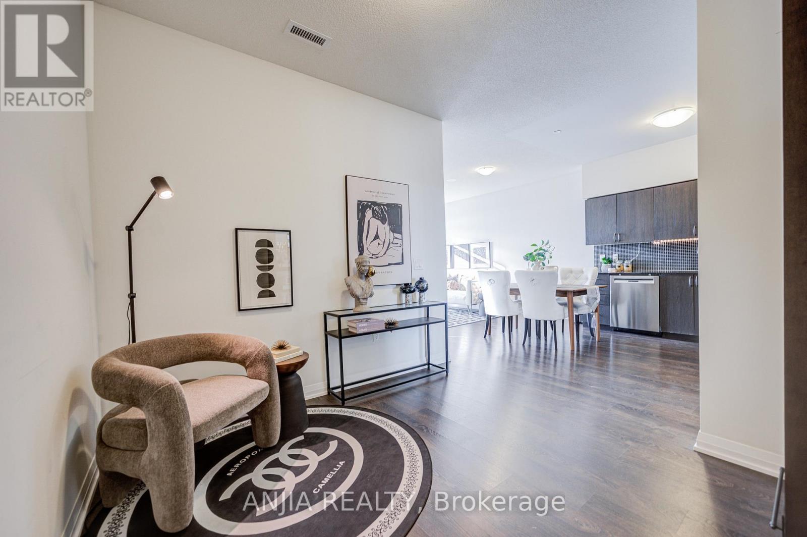 810 - 9560 Markham Road, Markham (Wismer), Ontario  L6E 0N6 - Photo 8 - N12475811