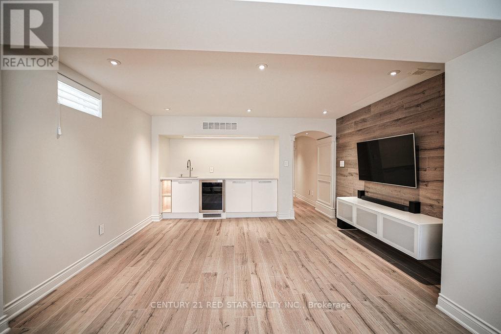 35 Stanton Avenue, Vaughan, Ontario  L4H 0V5 - Photo 38 - N12475829