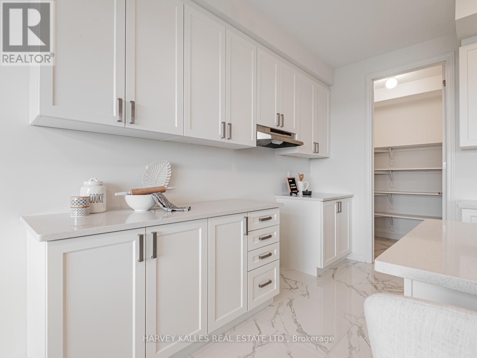 39 Sandhill Crescent, Adjala-Tosorontio (Colgan), Ontario  L0G 1W0 - Photo 10 - N12475869