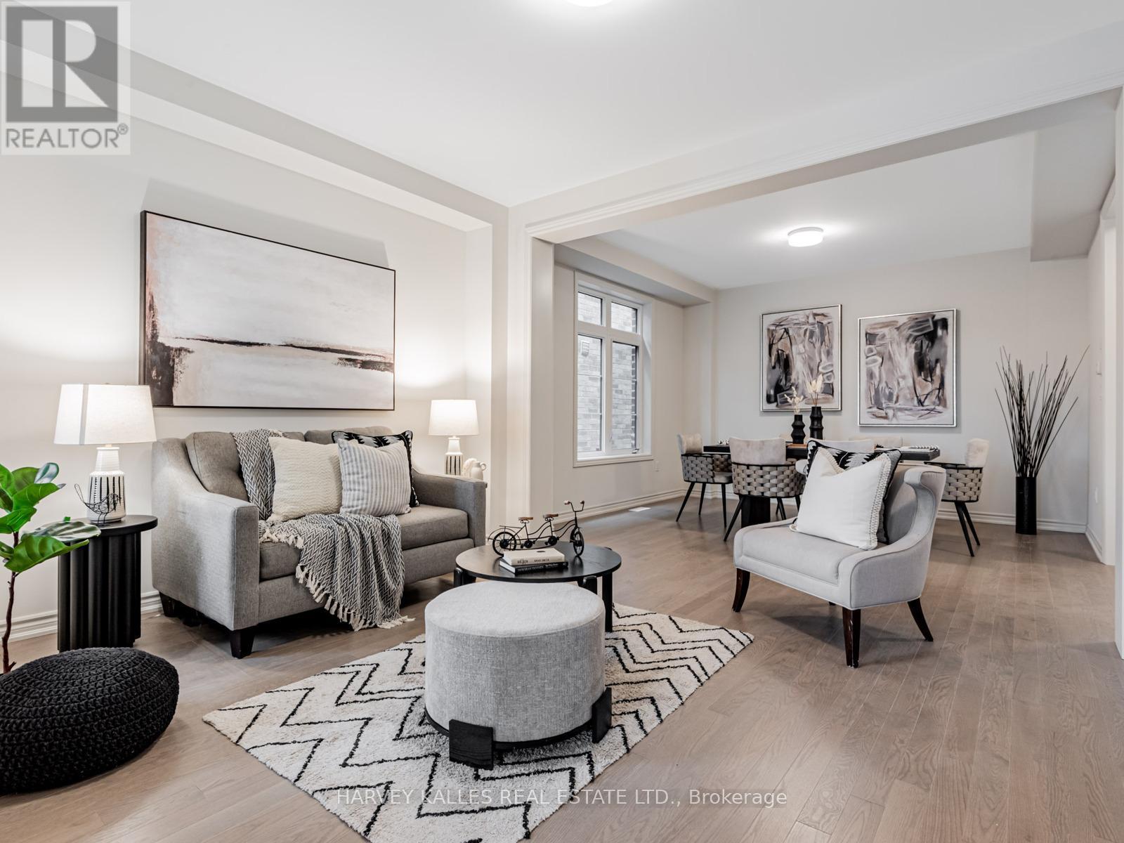 39 Sandhill Crescent, Adjala-Tosorontio (Colgan), Ontario  L0G 1W0 - Photo 4 - N12475869