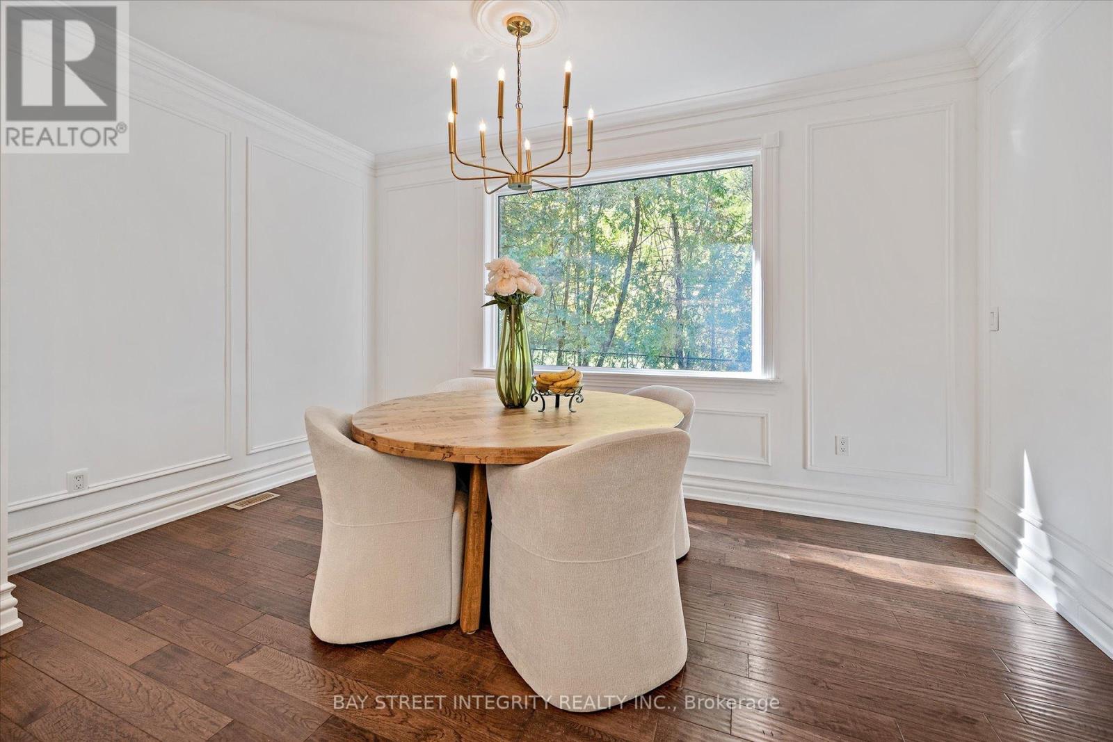 128 Park Crescent, Richmond Hill, Ontario  L4E 3J8 - Photo 15 - N12475885