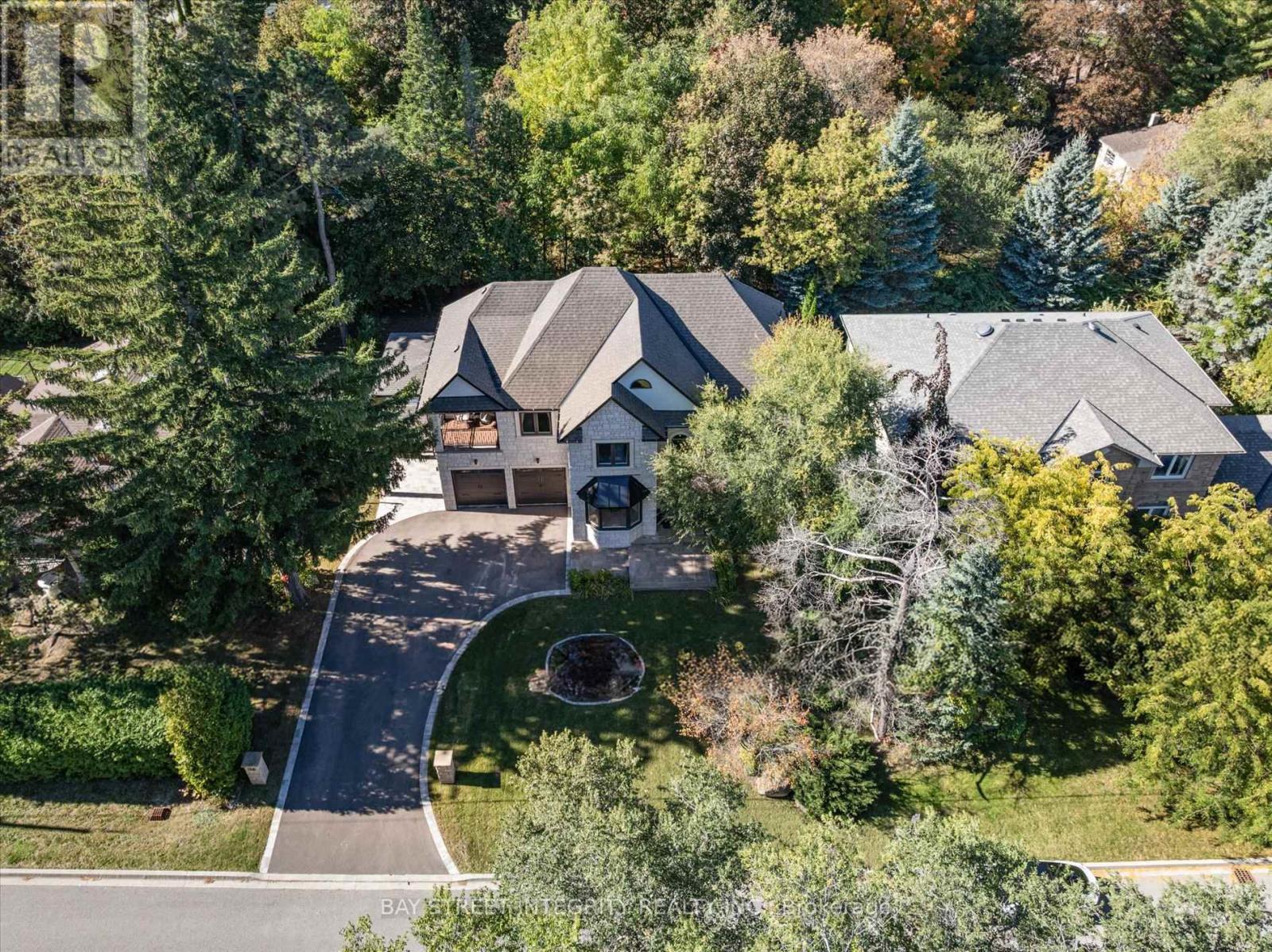 128 Park Crescent, Richmond Hill, Ontario  L4E 3J8 - Photo 3 - N12475885