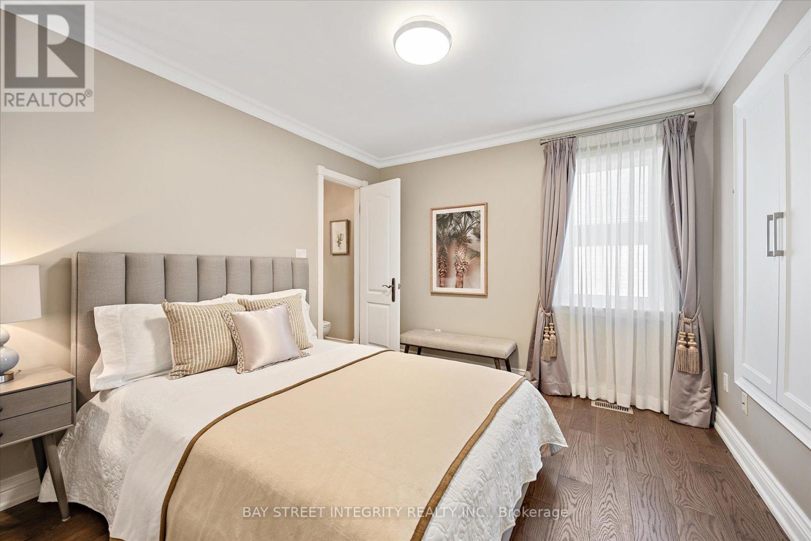 128 Park Crescent, Richmond Hill, Ontario  L4E 3J8 - Photo 34 - N12475885