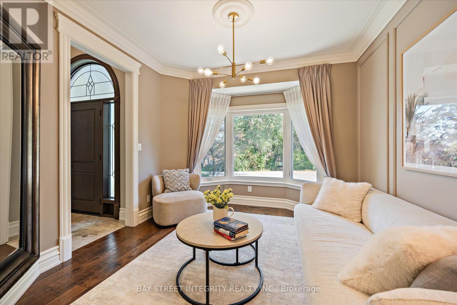128 Park Crescent, Richmond Hill, Ontario  L4E 3J8 - Photo 7 - N12475885