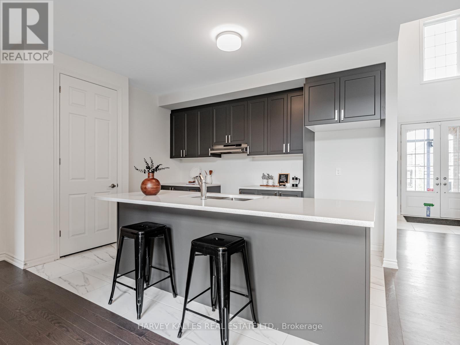 10 Bayberry Drive N, Adjala-Tosorontio (Colgan), Ontario  L0G 1W0 - Photo 8 - N12475927