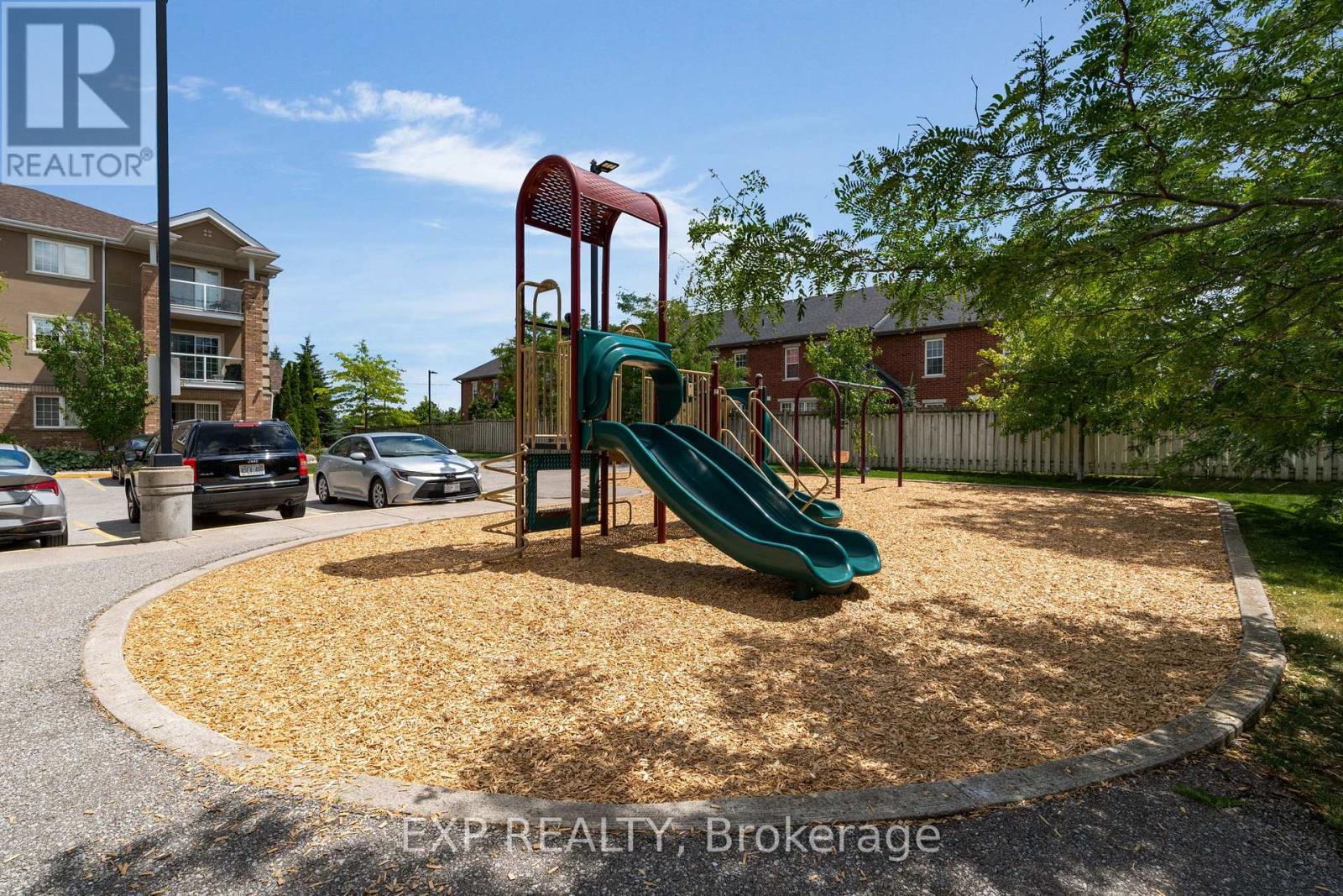 3 - 135 Sydenham Wells, Barrie (Georgian Drive), Ontario  L4M 0H3 - Photo 23 - S12475633
