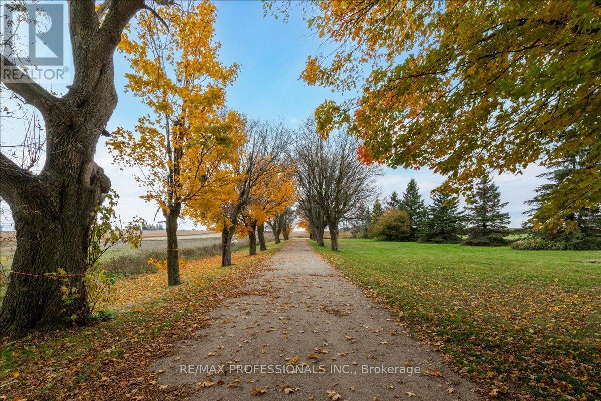 100 TINY FLOS TOWNLINE, Tiny, Ontario
