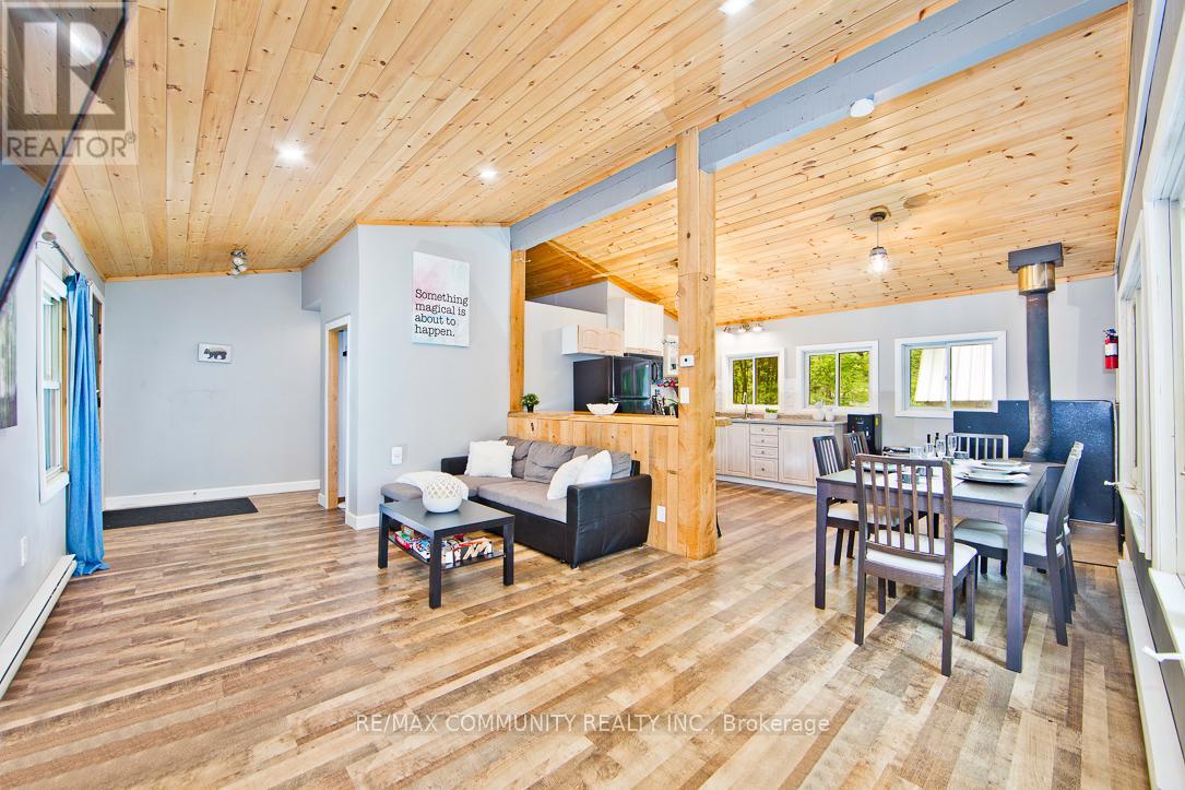 6605 Pioneer Village Lane, Ramara, Ontario  L0K 1W0 - Photo 13 - S12475768