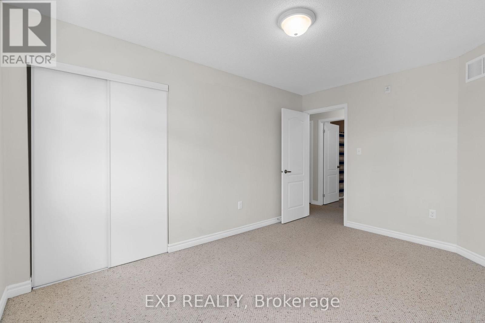 3 - 135 Sydenham Wells, Barrie, Ontario  L4M 0H3 - Photo 14 - S12475827