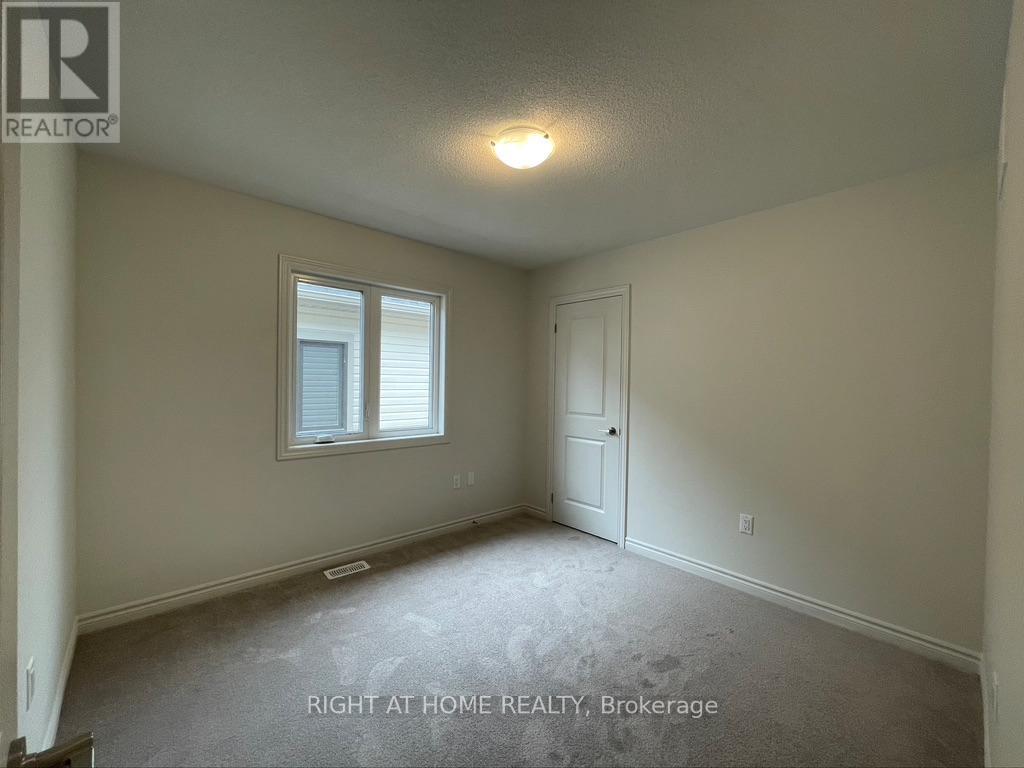 149 Shepherd Drive, Barrie, Ontario  L9J 0P9 - Photo 13 - S12475836