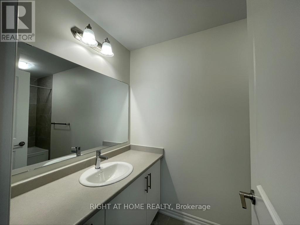 149 Shepherd Drive, Barrie, Ontario  L9J 0P9 - Photo 15 - S12475836