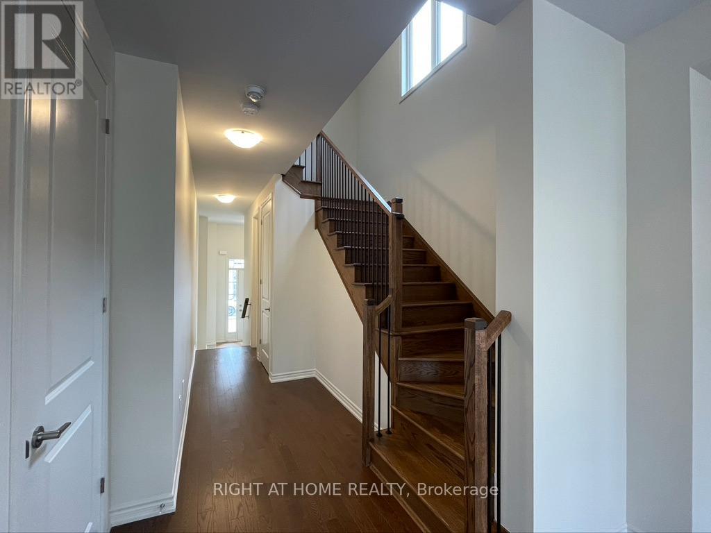 149 Shepherd Drive, Barrie, Ontario  L9J 0P9 - Photo 9 - S12475836