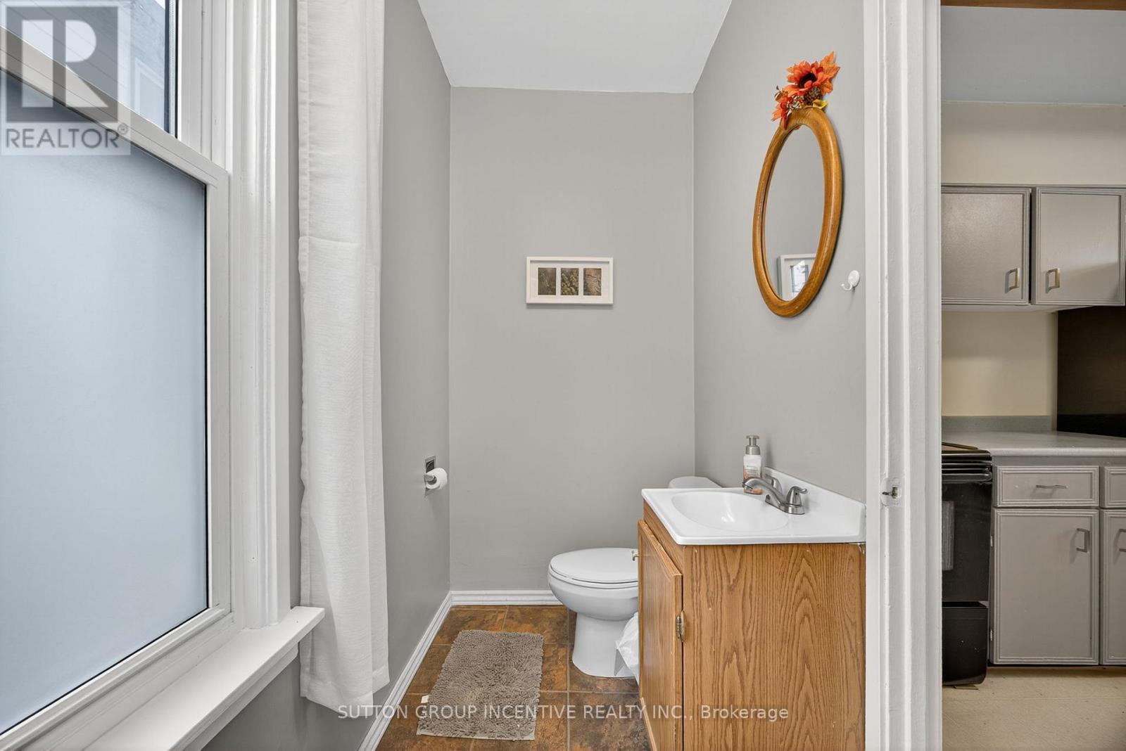 115 Mary Street, Orillia, Ontario  L3V 3E1 - Photo 13 - S12475890