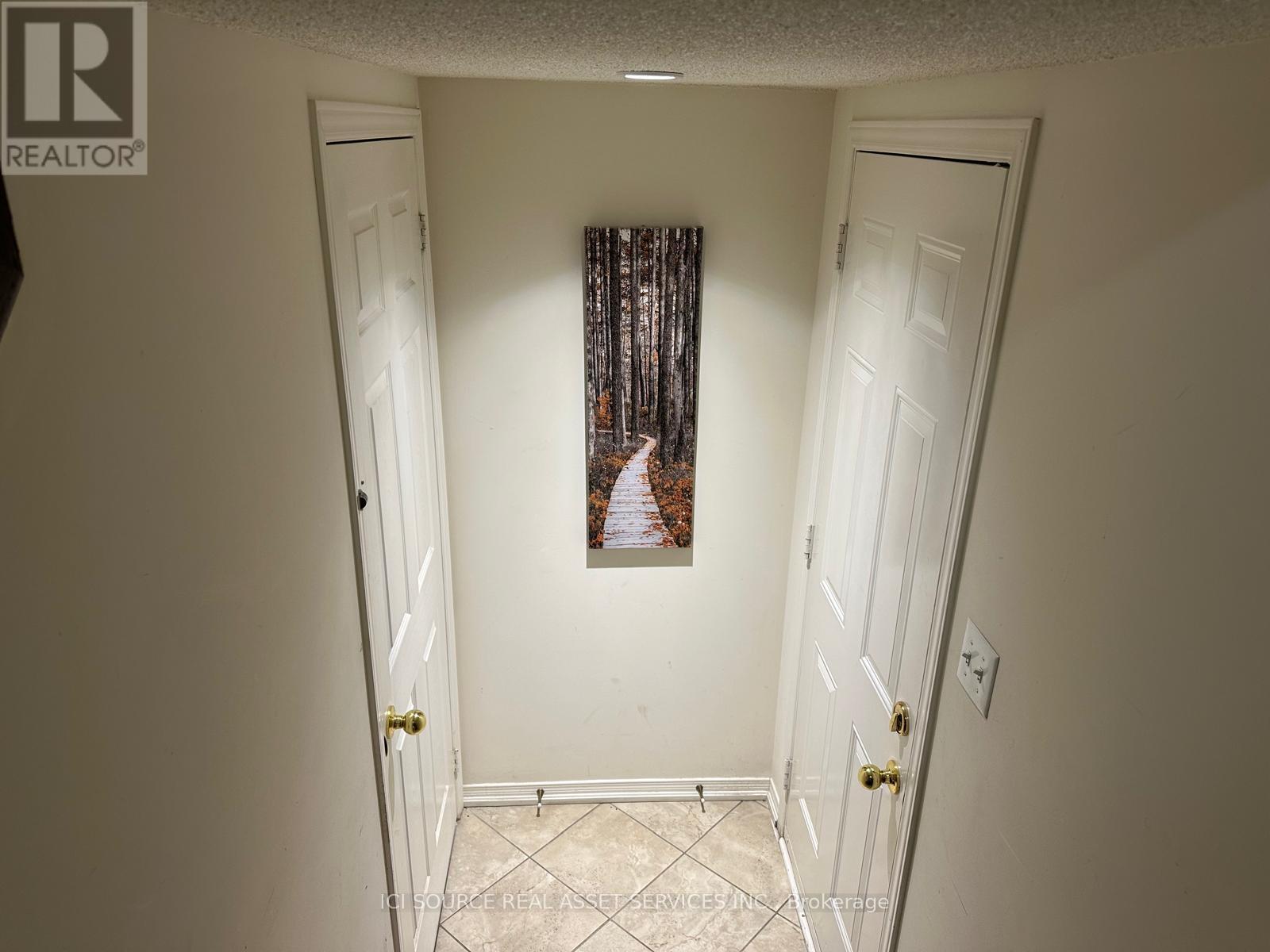 Upper - 12 Bersan Terrace, Brampton, Ontario  L6P 3T2 - Photo 7 - W12475283
