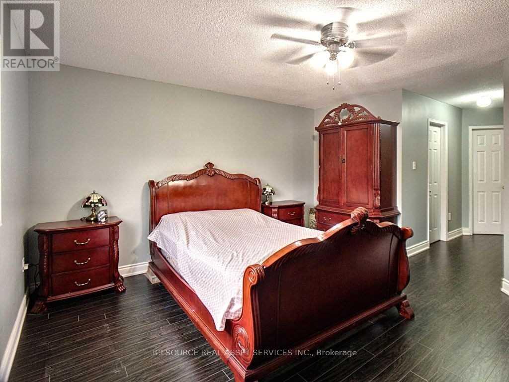 Upper - 28 Mannel Crescent, Brampton, Ontario  L6Y 5E2 - Photo 20 - W12475288