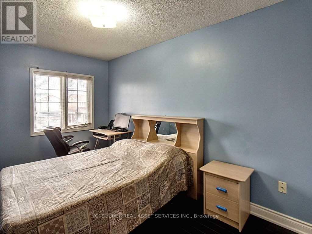 Upper - 28 Mannel Crescent, Brampton, Ontario  L6Y 5E2 - Photo 25 - W12475288