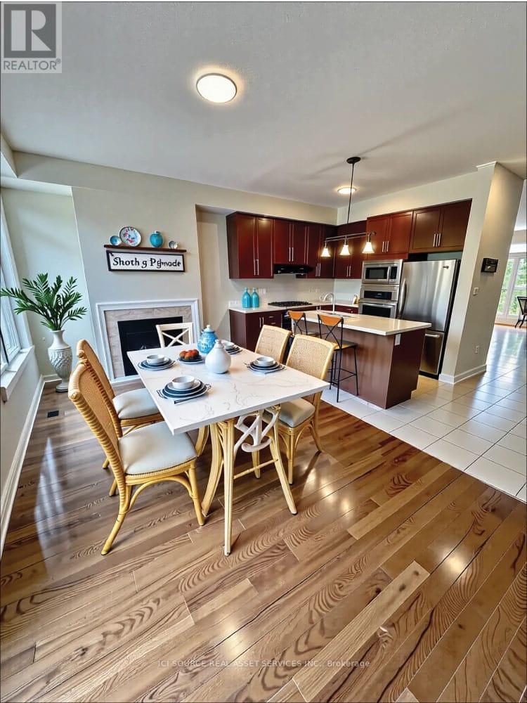 4 - 3215 Thomas Street, Mississauga, Ontario  L5M 0M2 - Photo 3 - W12475294