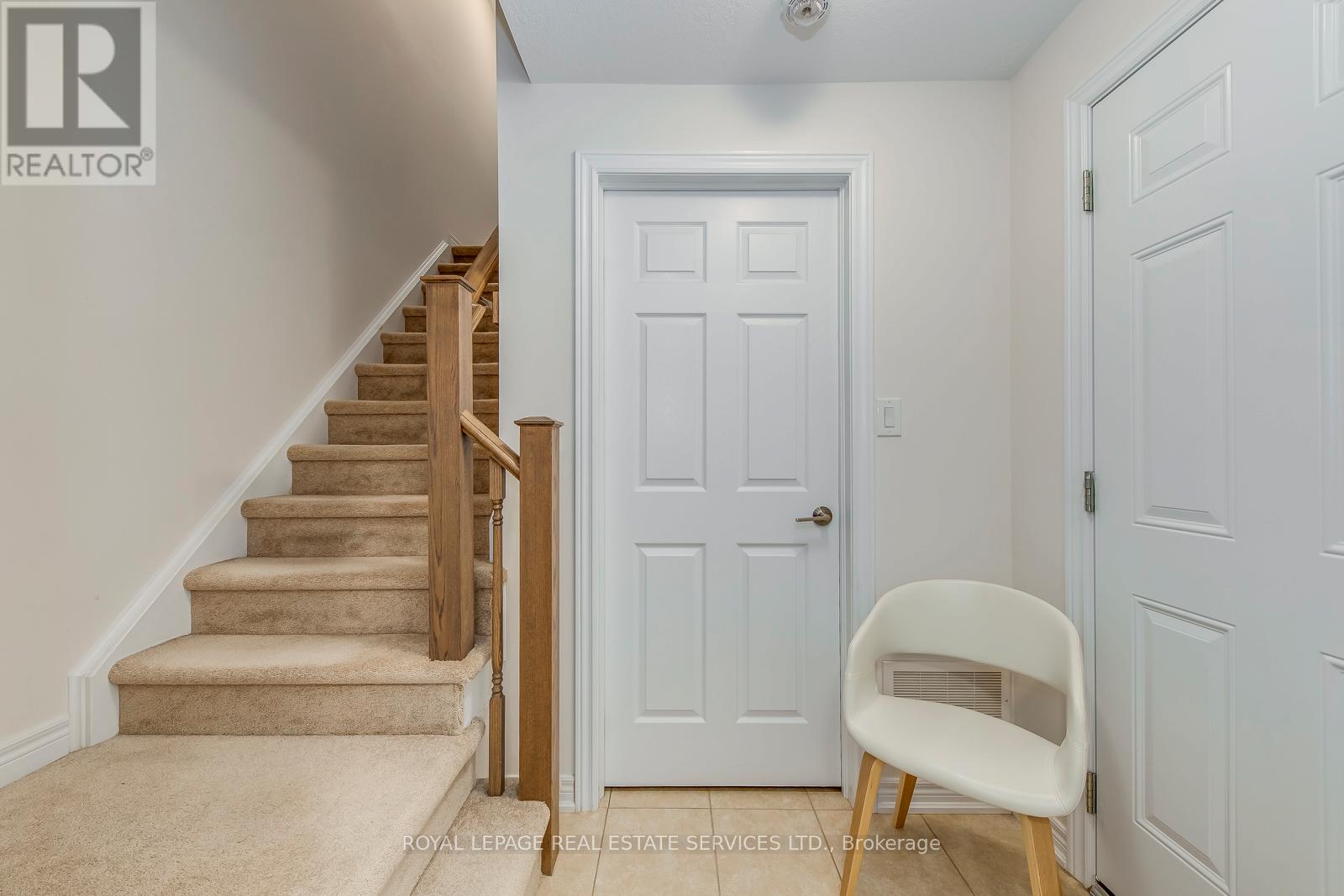 383 Grantham Common, Oakville, Ontario  L6H 0P8 - Photo 7 - W12475309