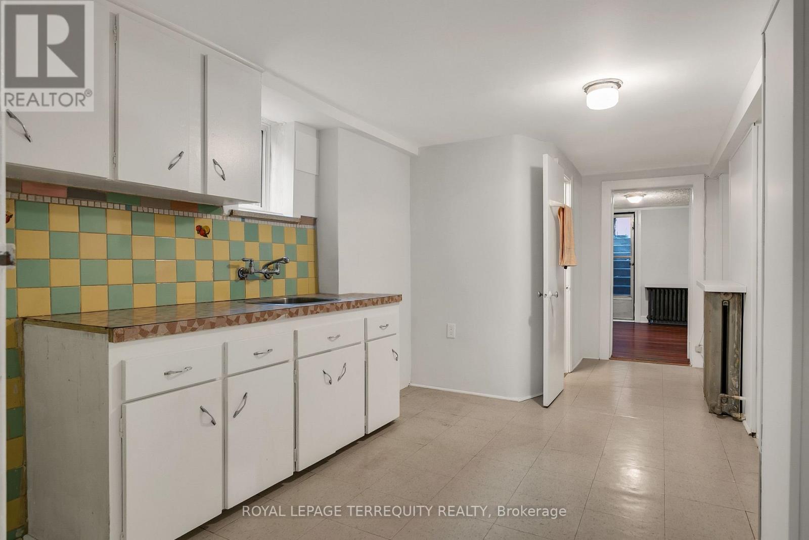 110 Cameron Avenue, Toronto (Keelesdale-Eglinton West), Ontario  M6M 1R3 - Photo 18 - W12475316