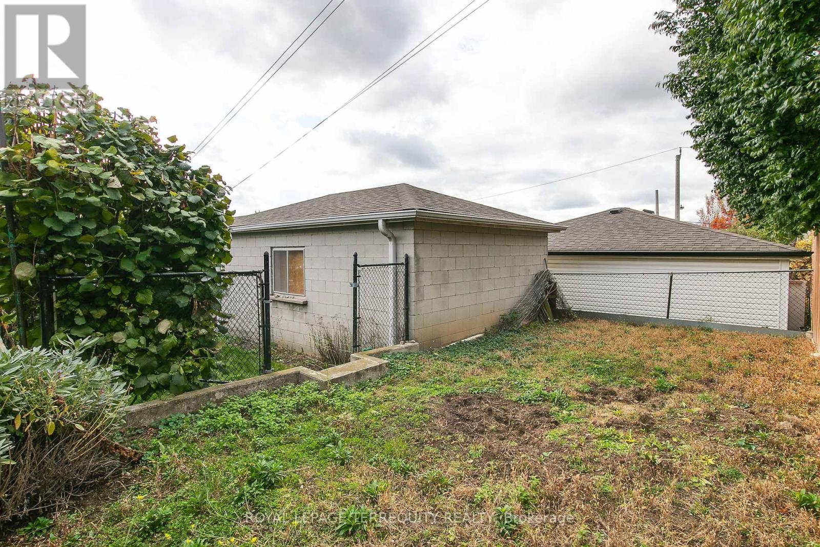 110 Cameron Avenue, Toronto (Keelesdale-Eglinton West), Ontario  M6M 1R3 - Photo 29 - W12475316