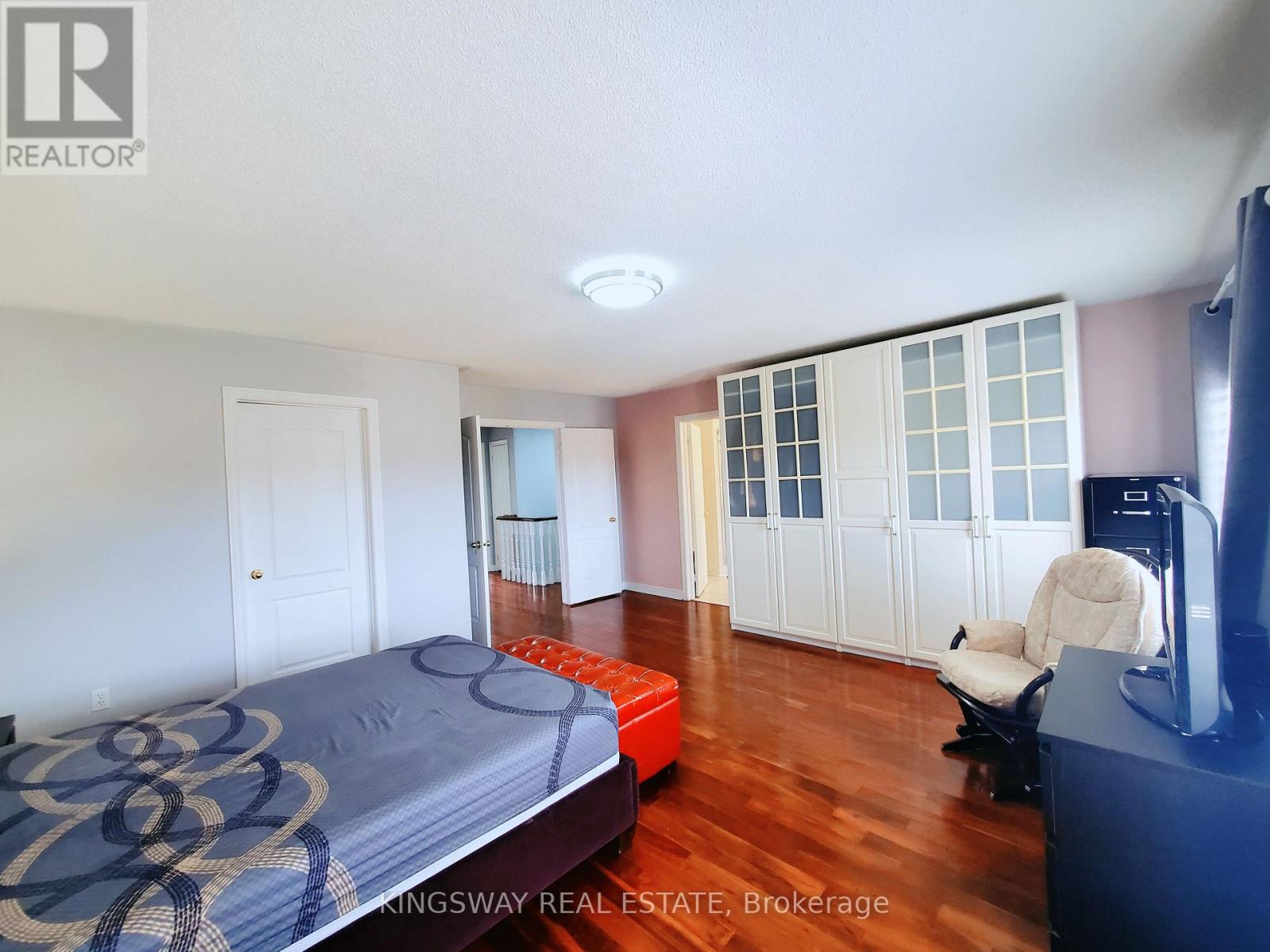 5156 Parkplace Circle, Mississauga, Ontario  L5V 2M2 - Photo 21 - W12475321
