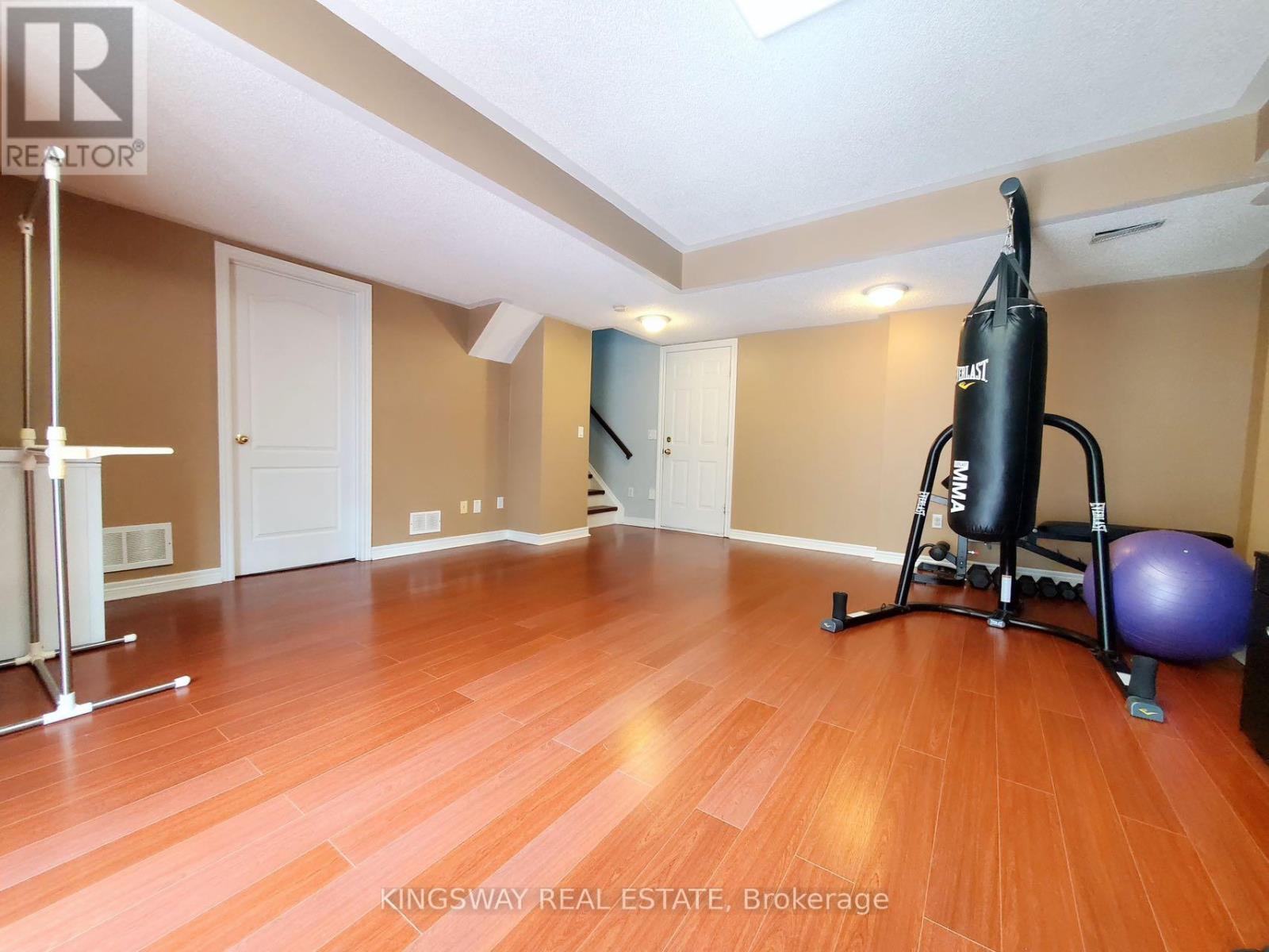 5156 Parkplace Circle, Mississauga, Ontario  L5V 2M2 - Photo 33 - W12475321