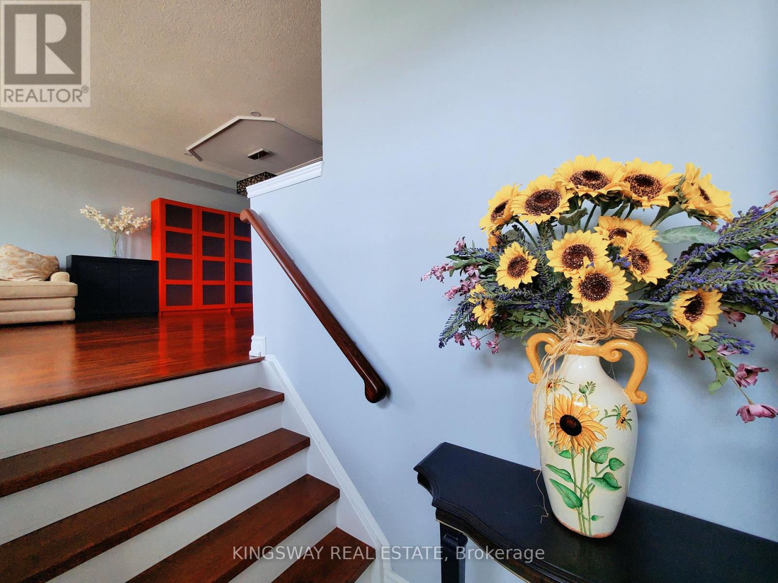 5156 Parkplace Circle, Mississauga, Ontario  L5V 2M2 - Photo 6 - W12475321