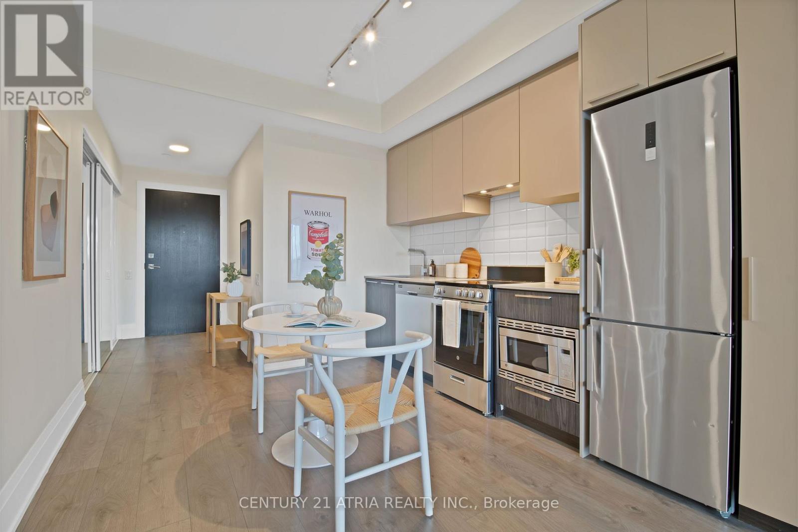 613 - 20 Brin Drive, Toronto, Ontario  M8X 0B2 - Photo 5 - W12475376