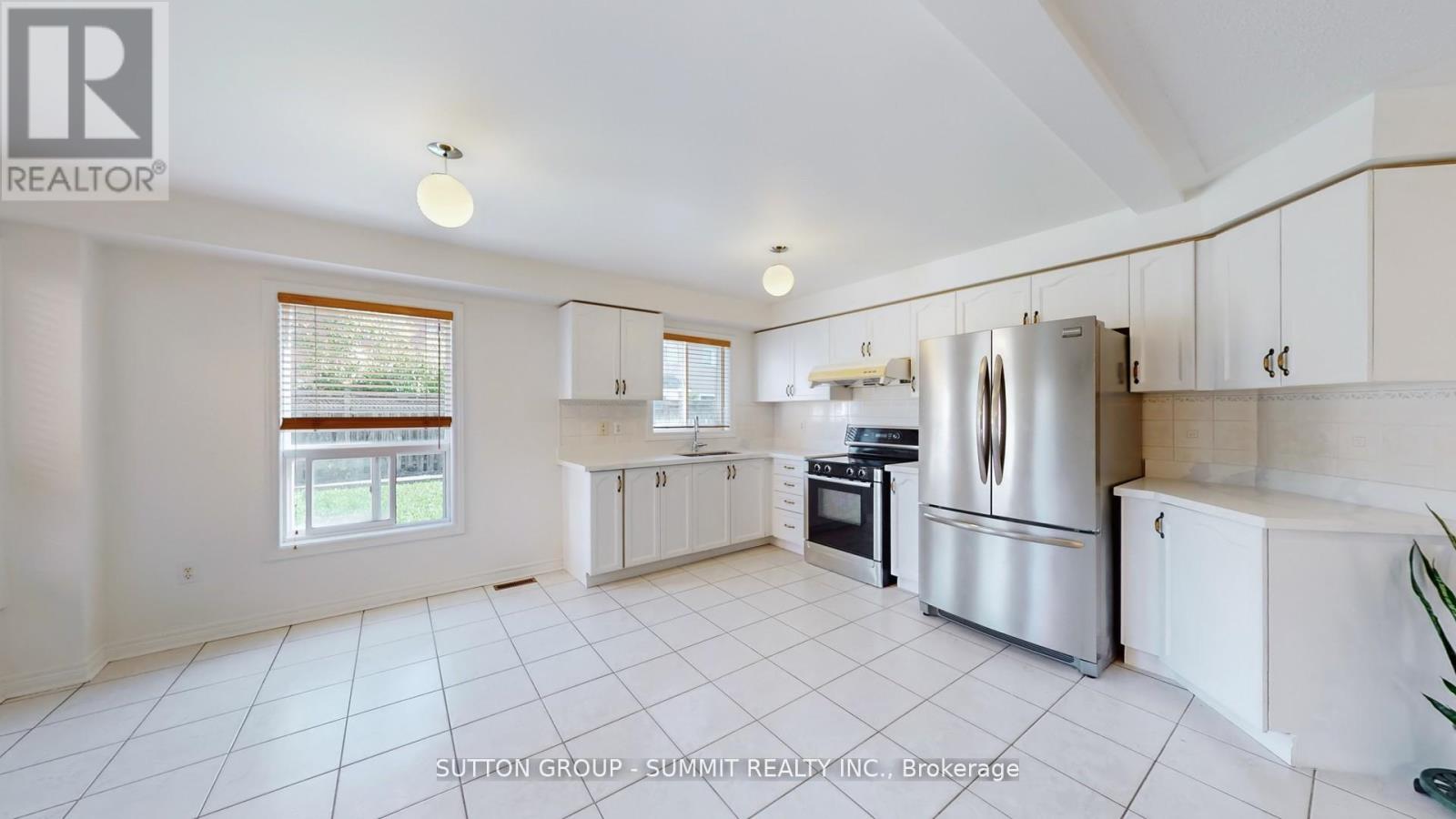 3391 Grand Park Drive, Mississauga (Fairview), Ontario  L5B 4E2 - Photo 14 - W12475378