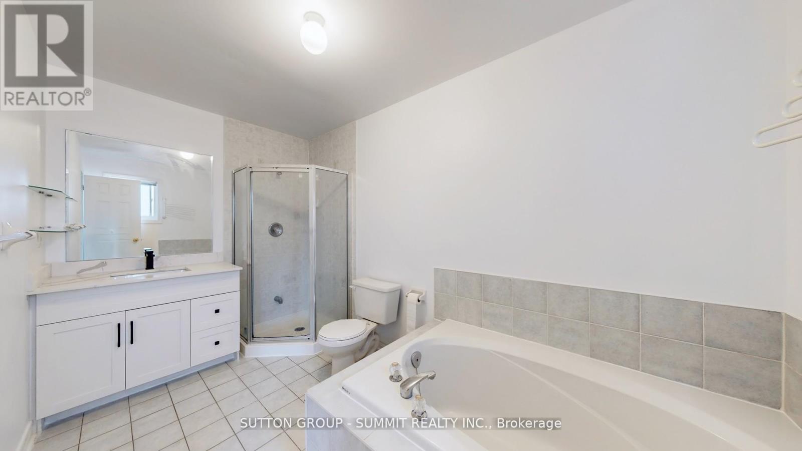 3391 Grand Park Drive, Mississauga (Fairview), Ontario  L5B 4E2 - Photo 26 - W12475378