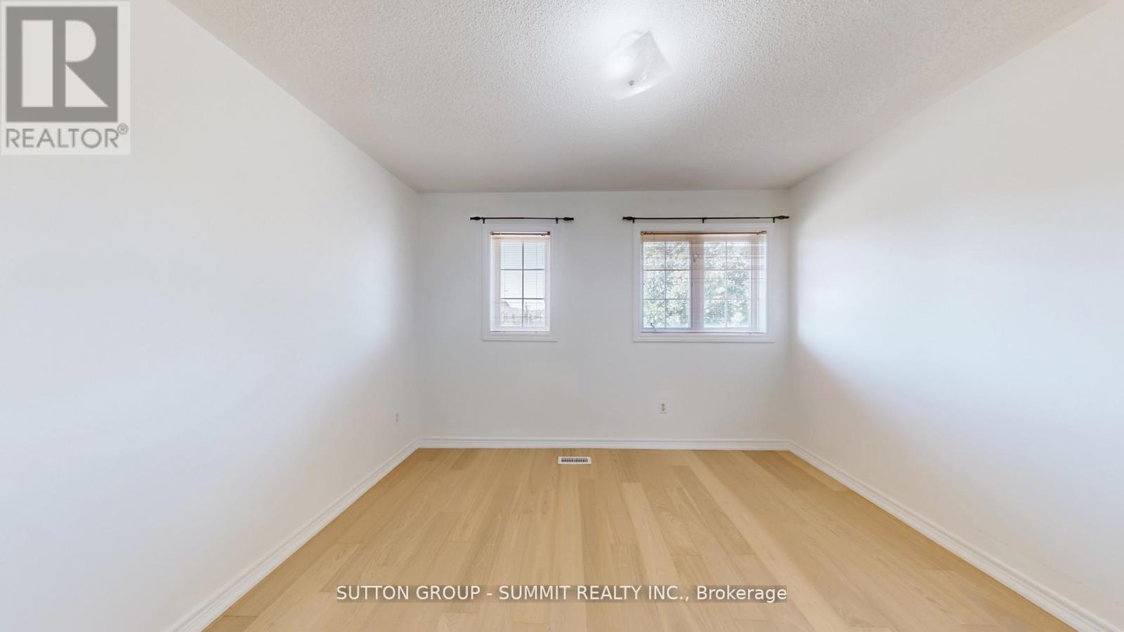 3391 Grand Park Drive, Mississauga (Fairview), Ontario  L5B 4E2 - Photo 28 - W12475378