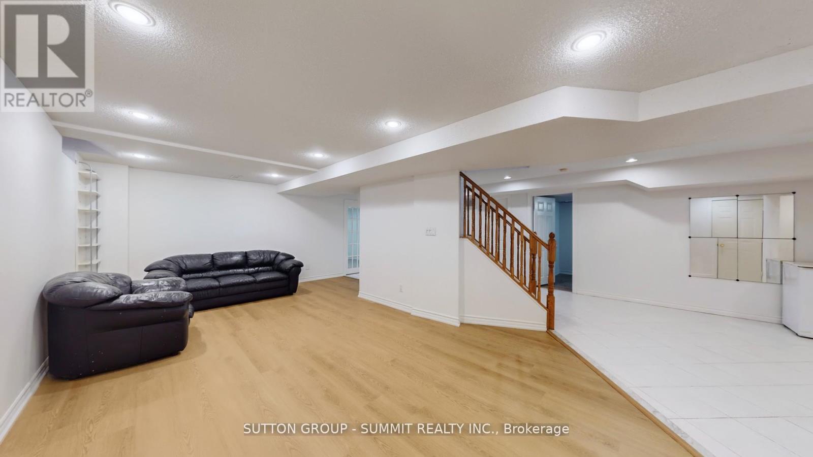 3391 Grand Park Drive, Mississauga (Fairview), Ontario  L5B 4E2 - Photo 35 - W12475378