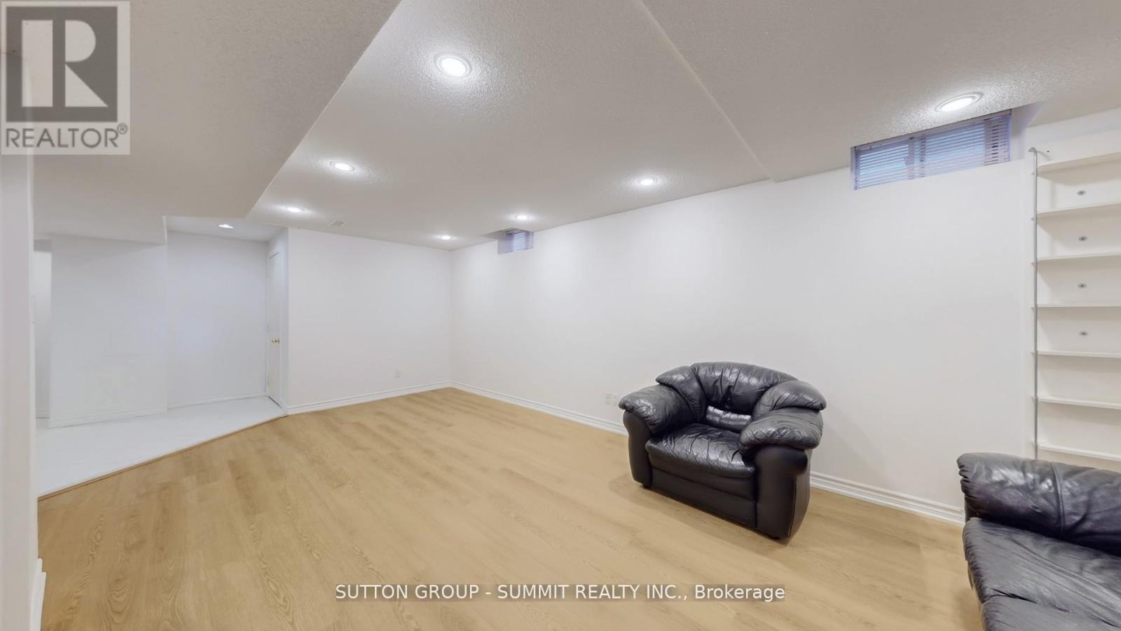 3391 Grand Park Drive, Mississauga (Fairview), Ontario  L5B 4E2 - Photo 38 - W12475378
