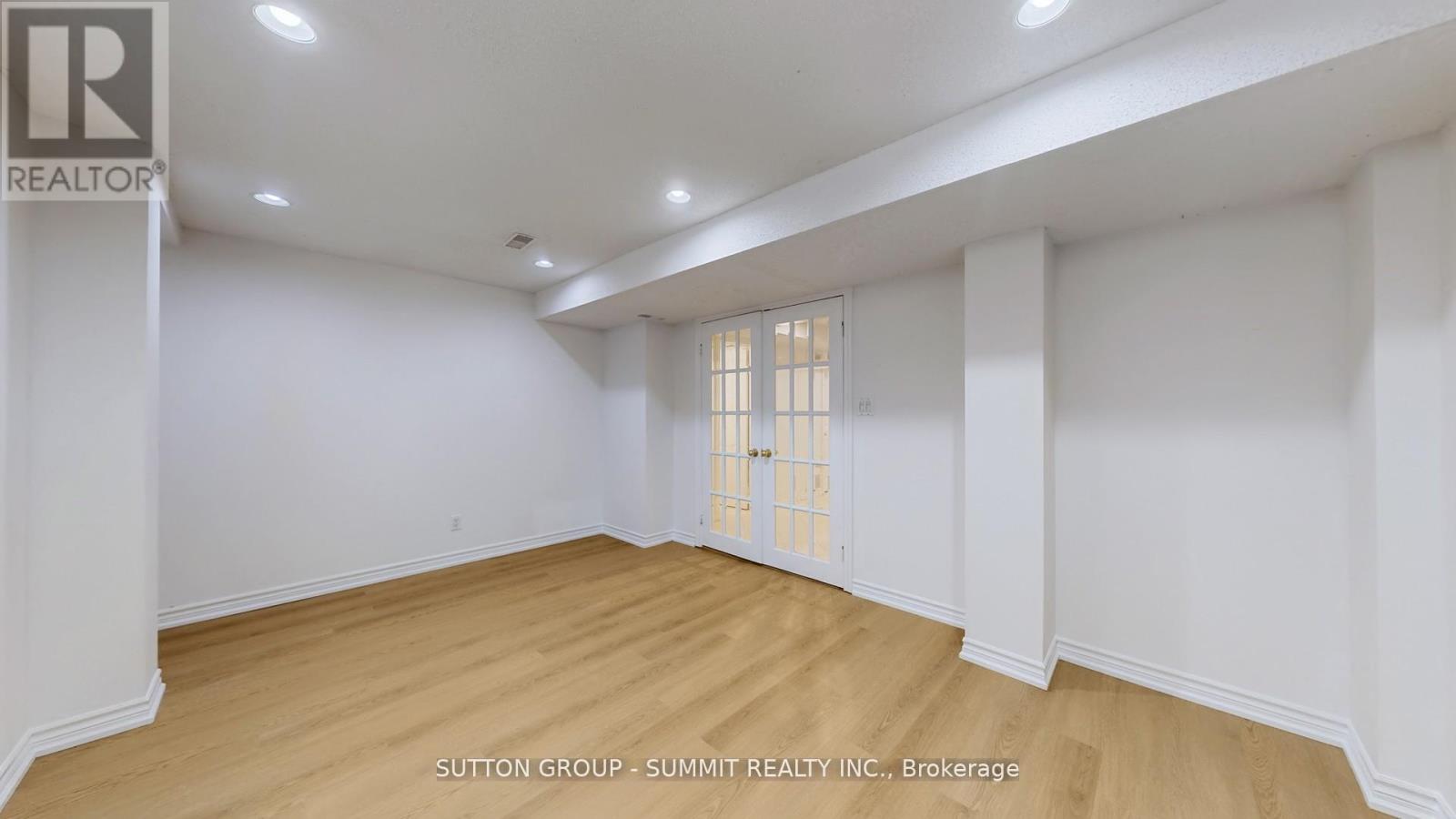 3391 Grand Park Drive, Mississauga (Fairview), Ontario  L5B 4E2 - Photo 42 - W12475378