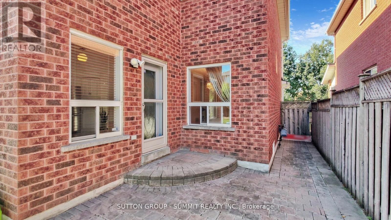 3391 Grand Park Drive, Mississauga (Fairview), Ontario  L5B 4E2 - Photo 45 - W12475378