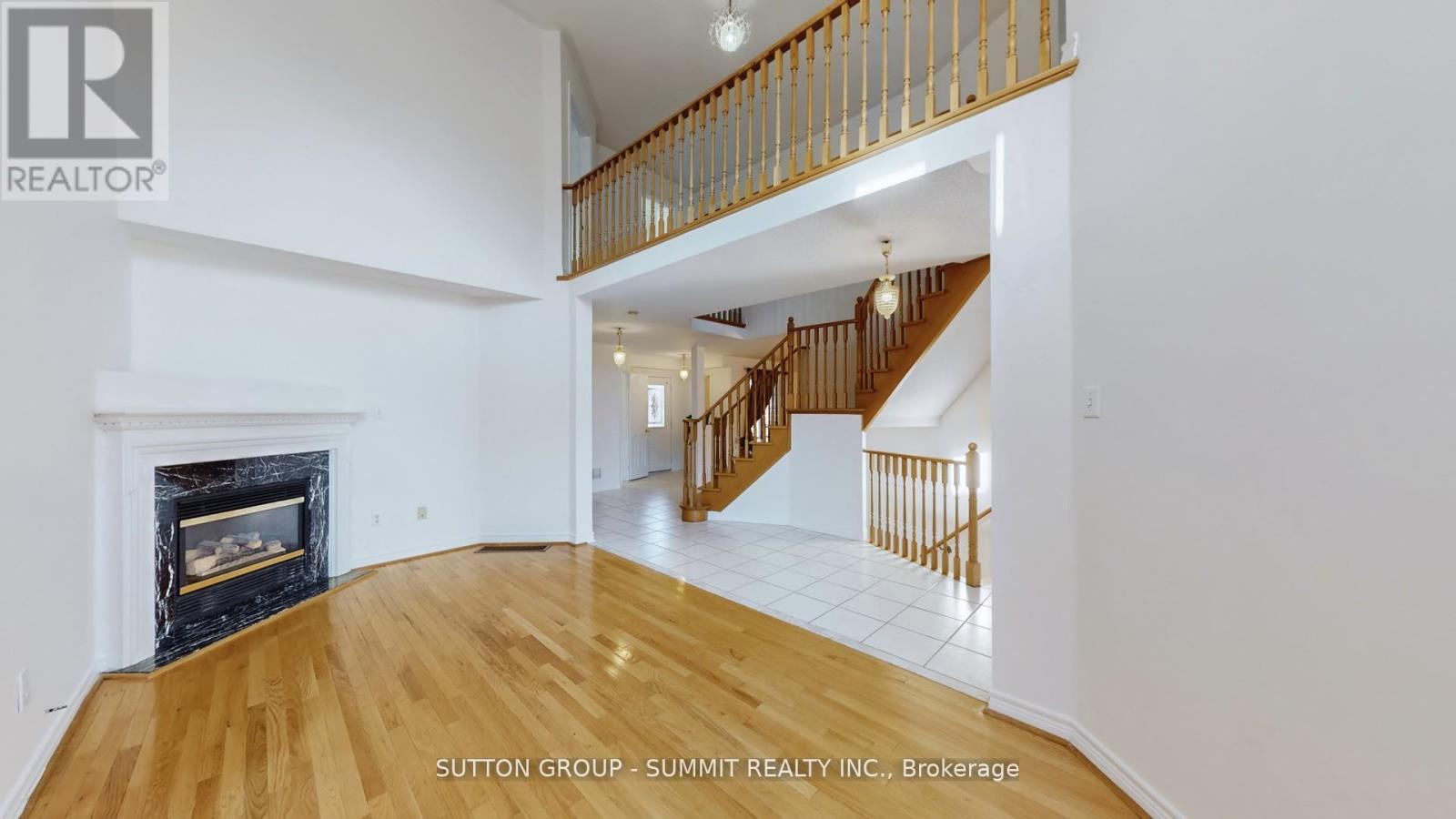 3391 Grand Park Drive, Mississauga (Fairview), Ontario  L5B 4E2 - Photo 7 - W12475378