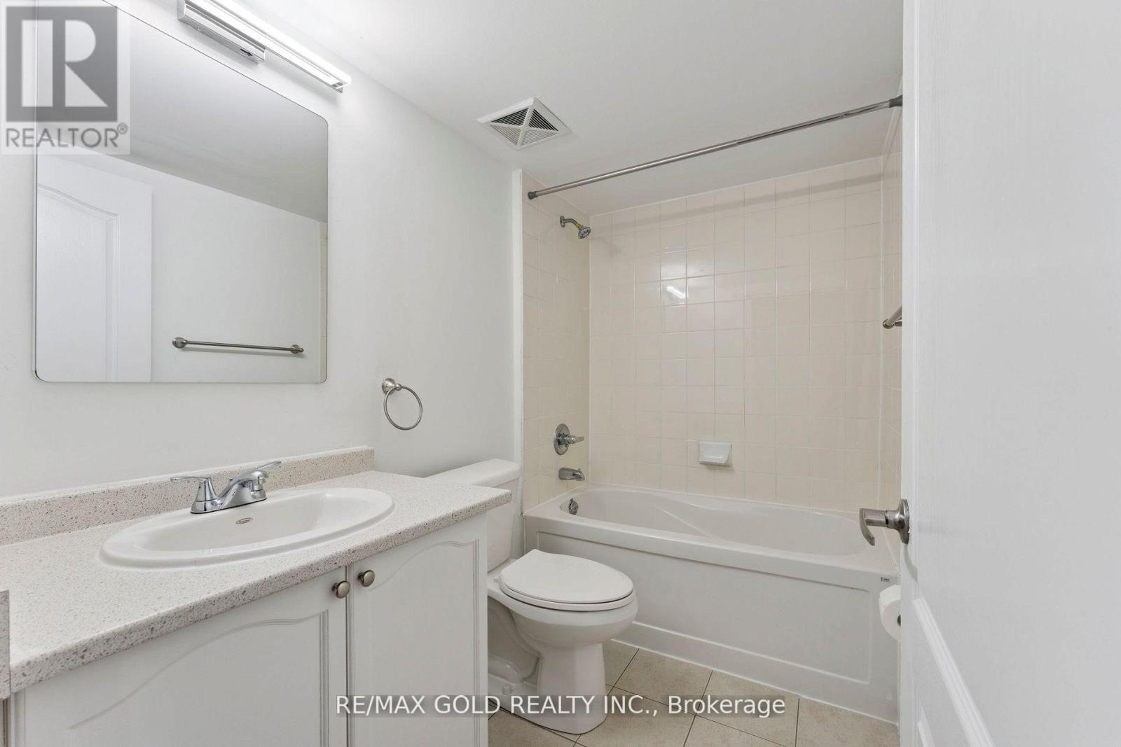2104 - 6 Dayspring Circle, Brampton, Ontario  L6P 2Z6 - Photo 14 - W12475419
