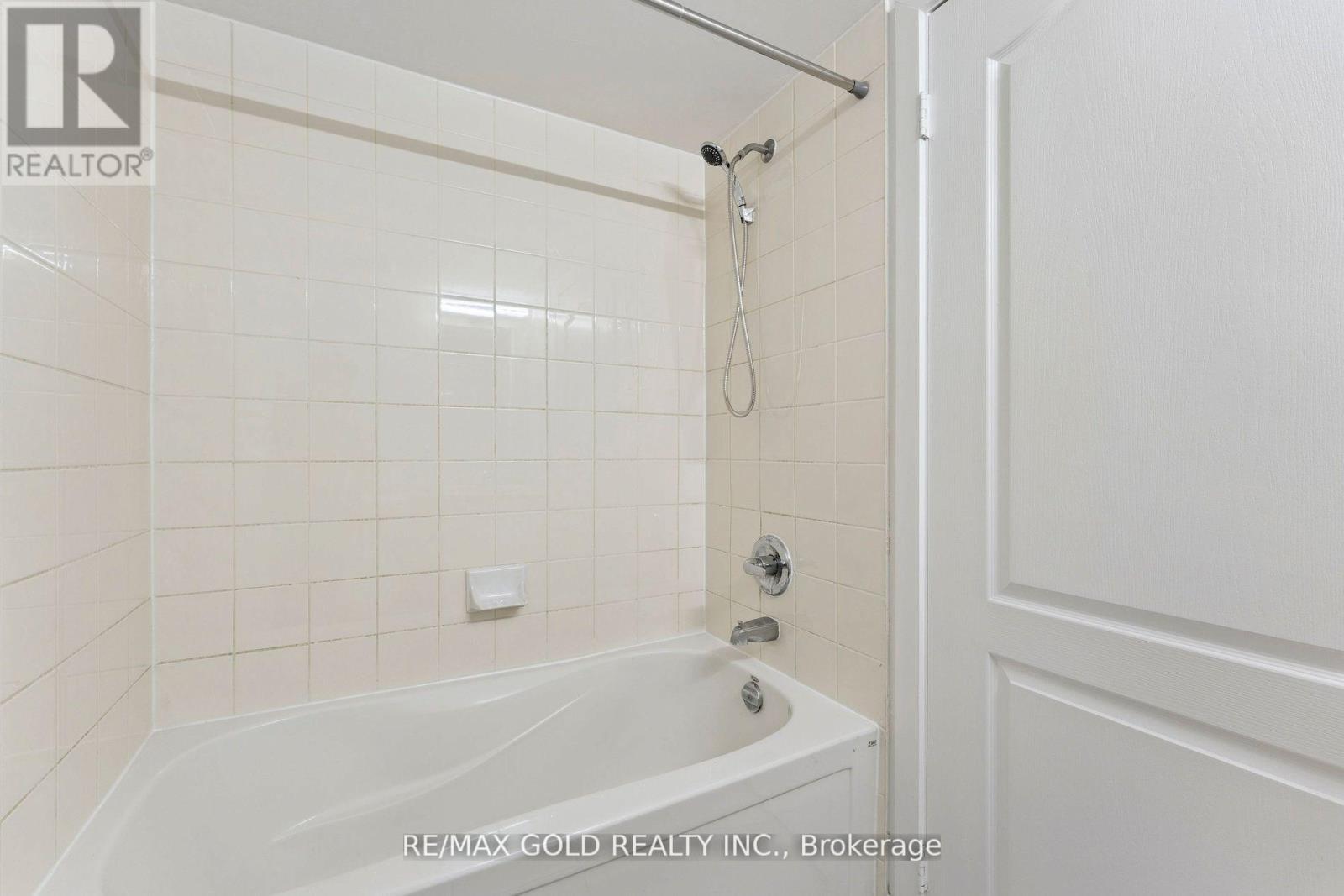 2104 - 6 Dayspring Circle, Brampton, Ontario  L6P 2Z6 - Photo 21 - W12475419