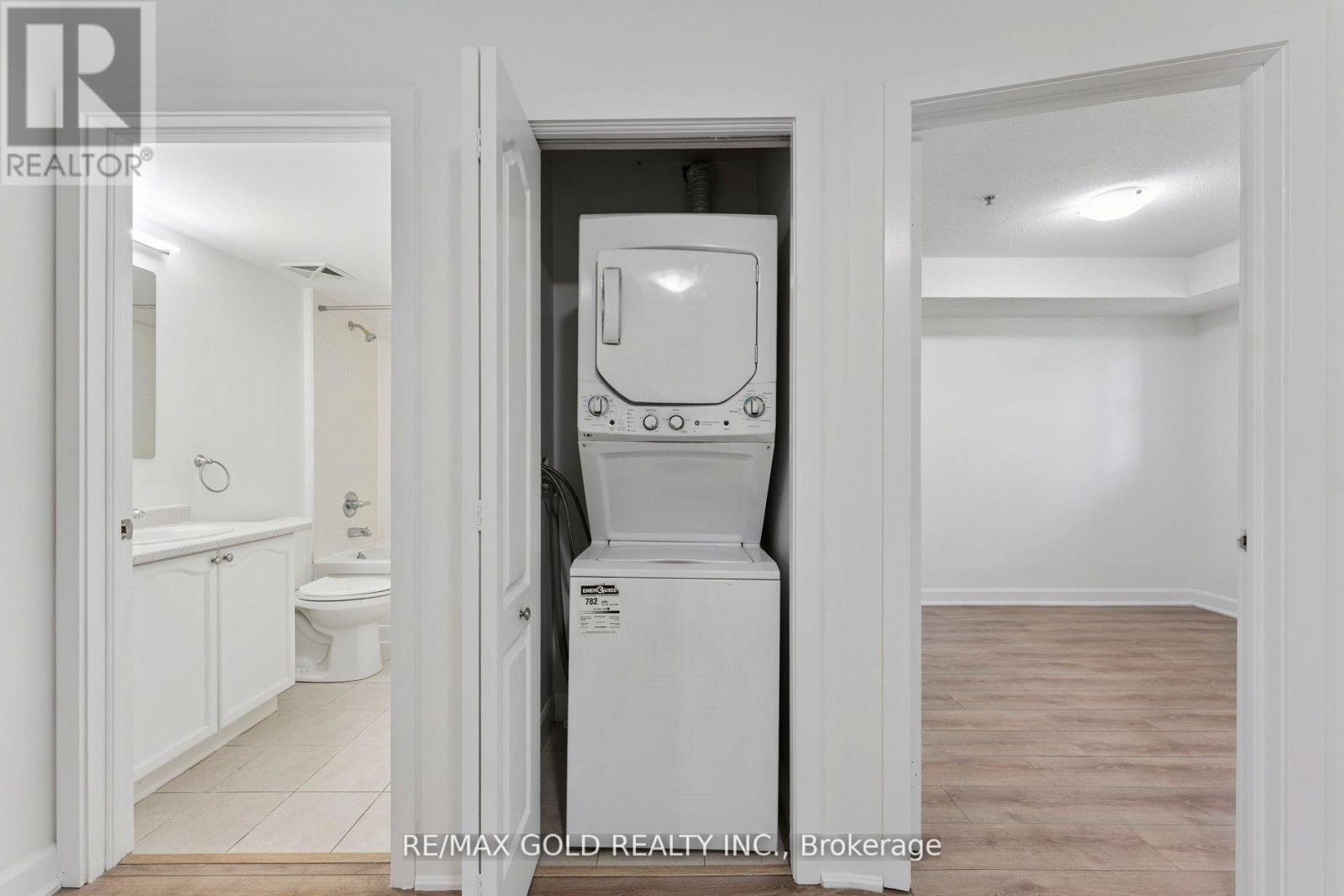 2104 - 6 Dayspring Circle, Brampton, Ontario  L6P 2Z6 - Photo 22 - W12475419