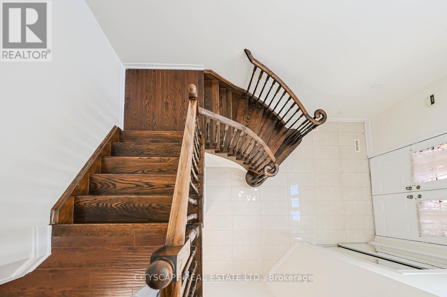 3938 Burdette Terrace, Mississauga, Ontario  L5M 0J2 - Photo 27 - W12475430