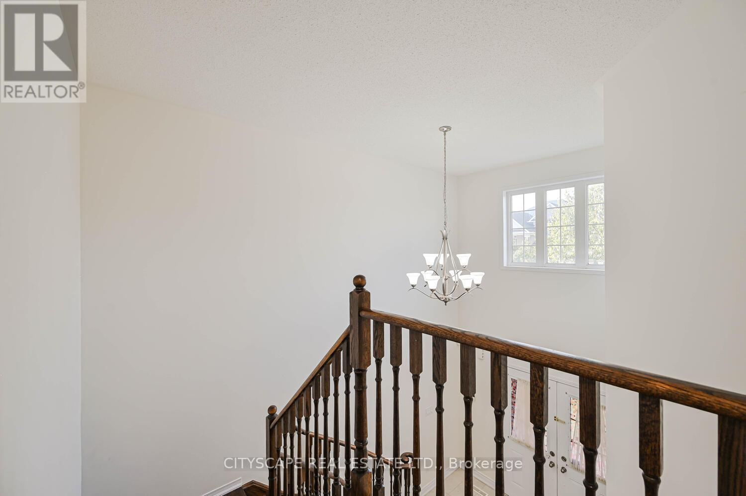 3938 Burdette Terrace, Mississauga, Ontario  L5M 0J2 - Photo 28 - W12475430