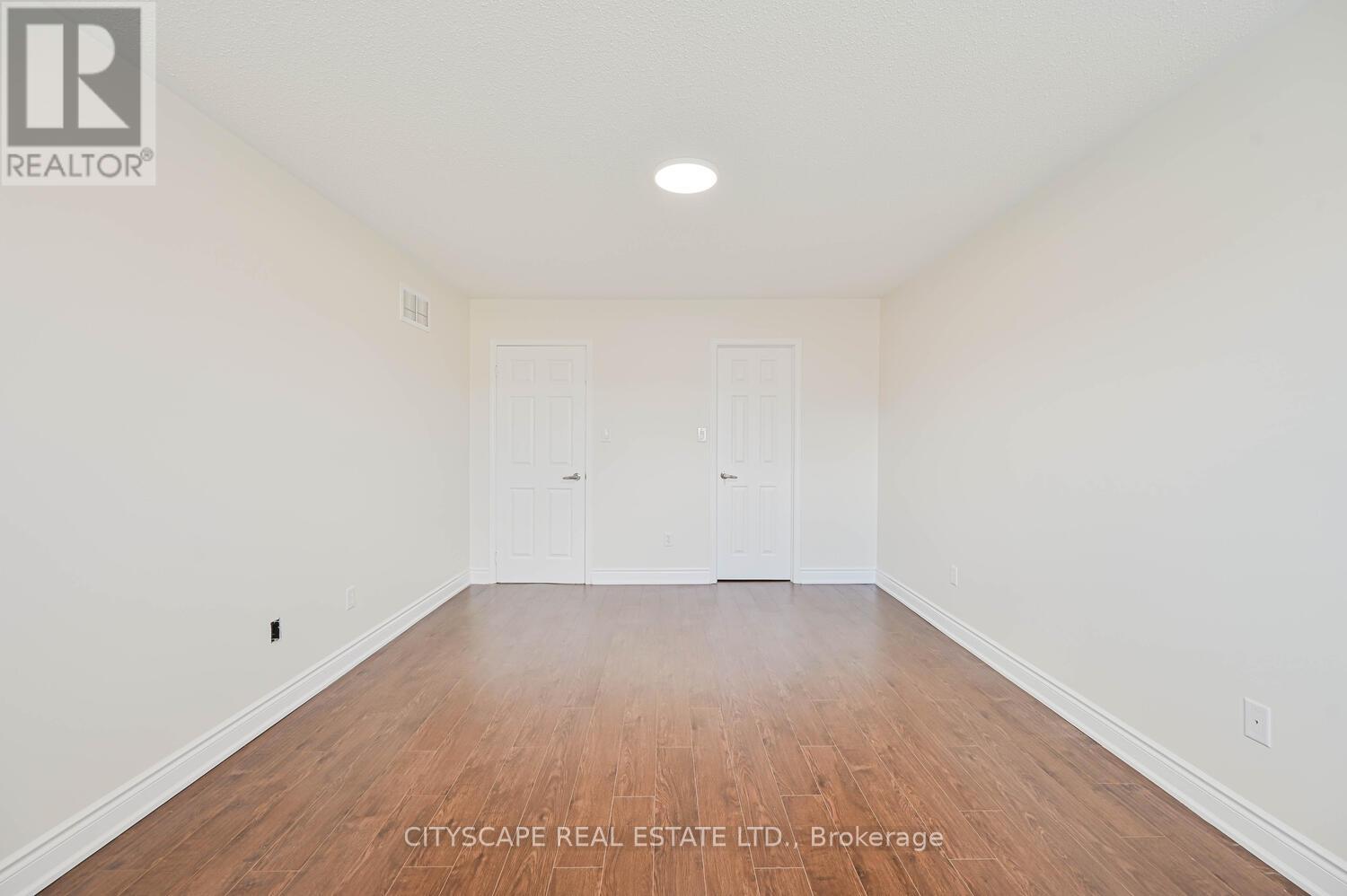 3938 Burdette Terrace, Mississauga, Ontario  L5M 0J2 - Photo 31 - W12475430